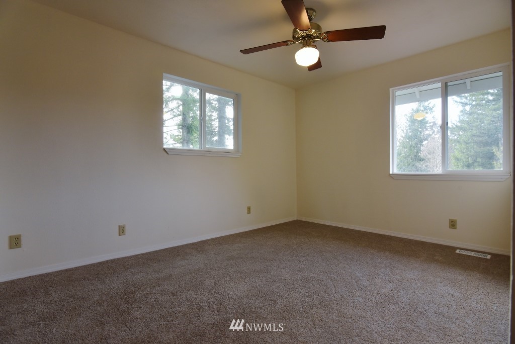 2161 Rocky Point Road Northwest Bremerton, WA 98312 - Photo 10 of 24 Gallery Image 10