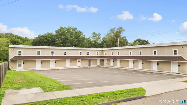 $1,800 | 5 Manila Avenue, Unit 6, Hamden, CT 06514