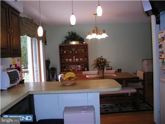 8 Lake Road Tabernacle, NJ 08088 - Photo 4 of 9 Dining Room