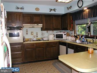 8 Lake Road Tabernacle, NJ 08088 - Photo 5 of 9 Kitchen