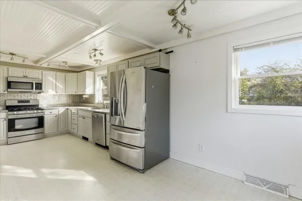 $299,900 | 21 Knox Brothers Avenue, Searsport, ME 04974