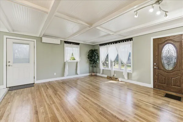 $299,900 | 21 Knox Brothers Avenue, Searsport, ME 04974