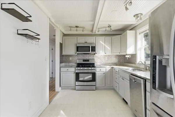 $299,900 | 21 Knox Brothers Avenue, Searsport, ME 04974