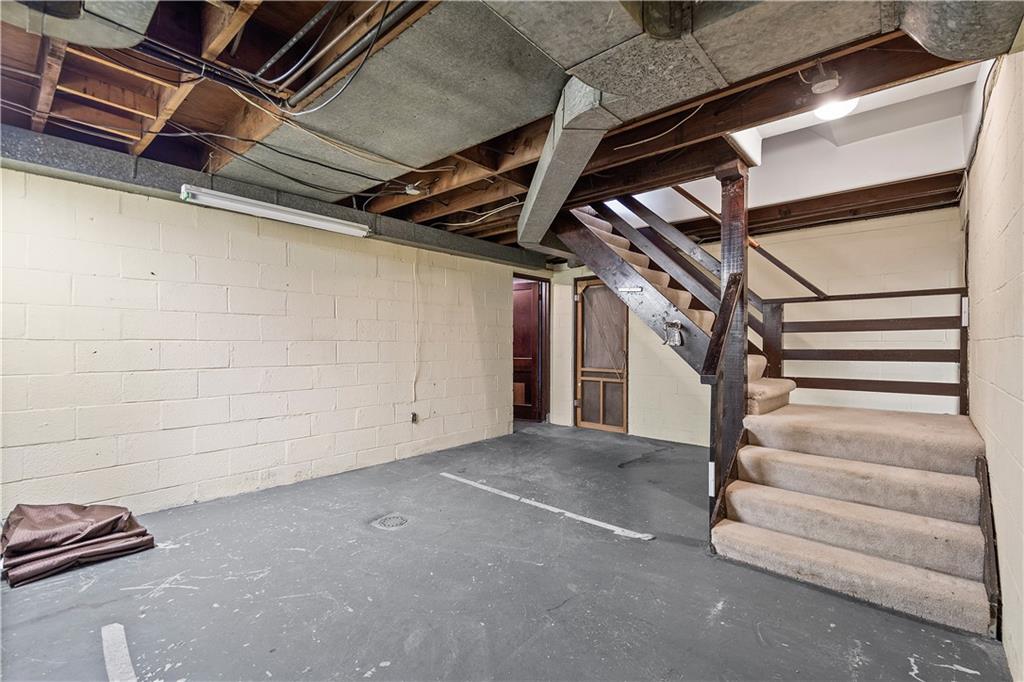 1014 Milton Road Pittsburgh, PA 15234 - Photo 16 of 22 Gallery Image 16