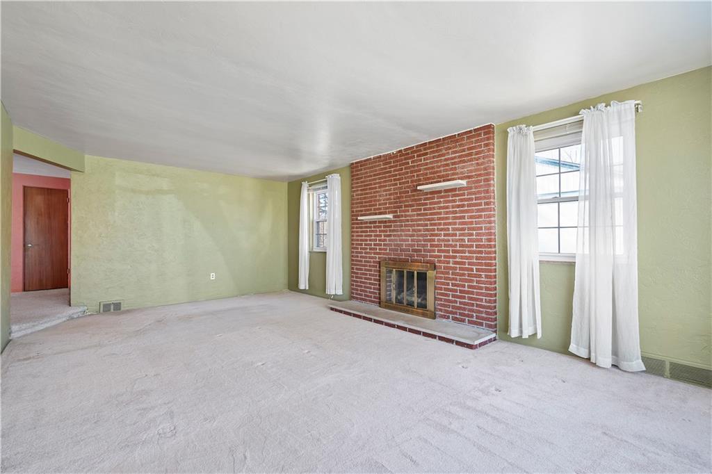 1014 Milton Road Pittsburgh, PA 15234 - Photo 7 of 22 Gallery Image 7