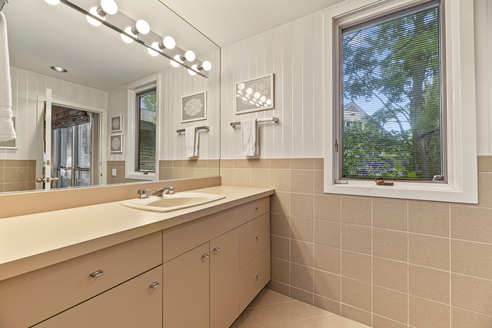 1370 Sunview Lane Winnetka, IL 60093 - Photo 28 of 39