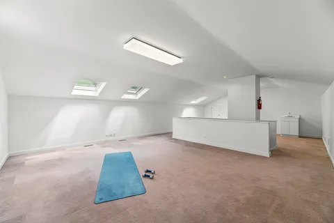 a view of a storage & utility room
