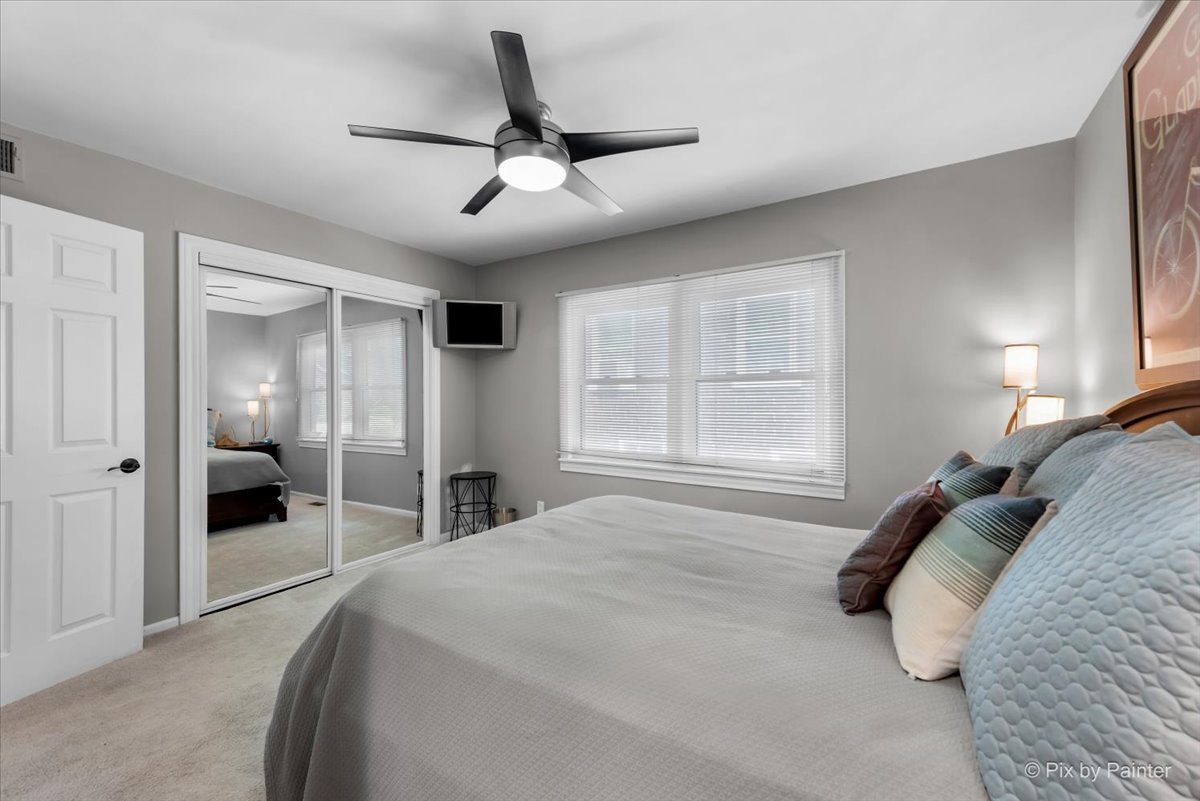 500 North River Road Fox River Grove, IL 60021 - Photo 17 of 35