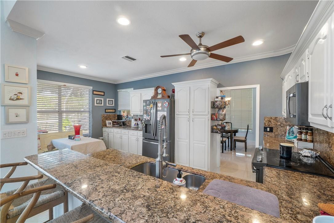 10895 Avenida Santa Ana Boca Raton, FL 33498 - Photo 13 of 38 Photo 13