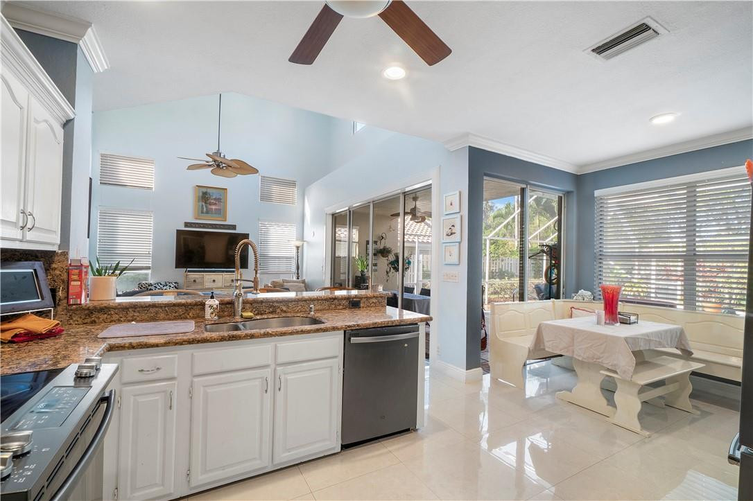 10895 Avenida Santa Ana Boca Raton, FL 33498 - Photo 14 of 38 Photo 14