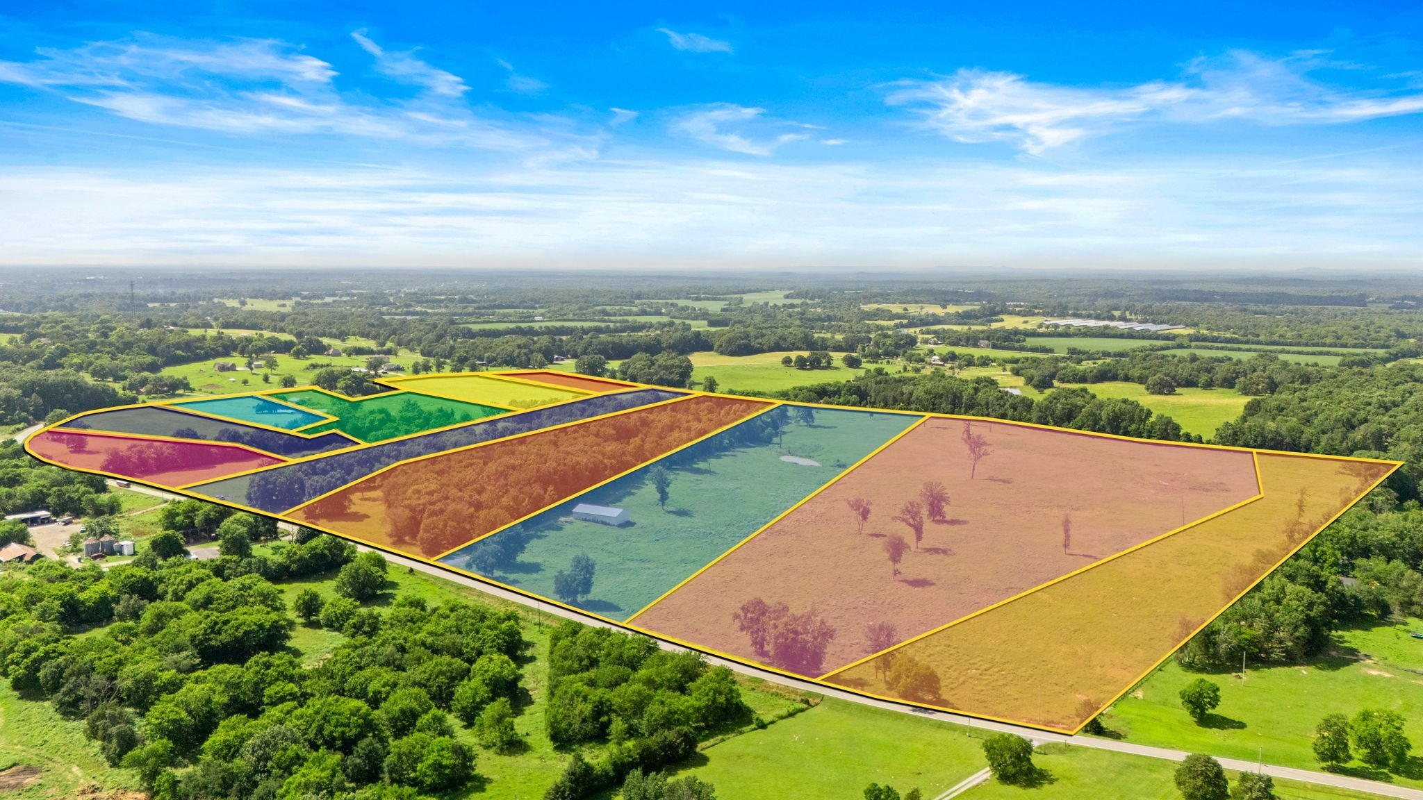 0 Knight Campground Road Shelbyville, TN 37160 - Photo 2 of 43 an aerial view of a tennis ground and a houses