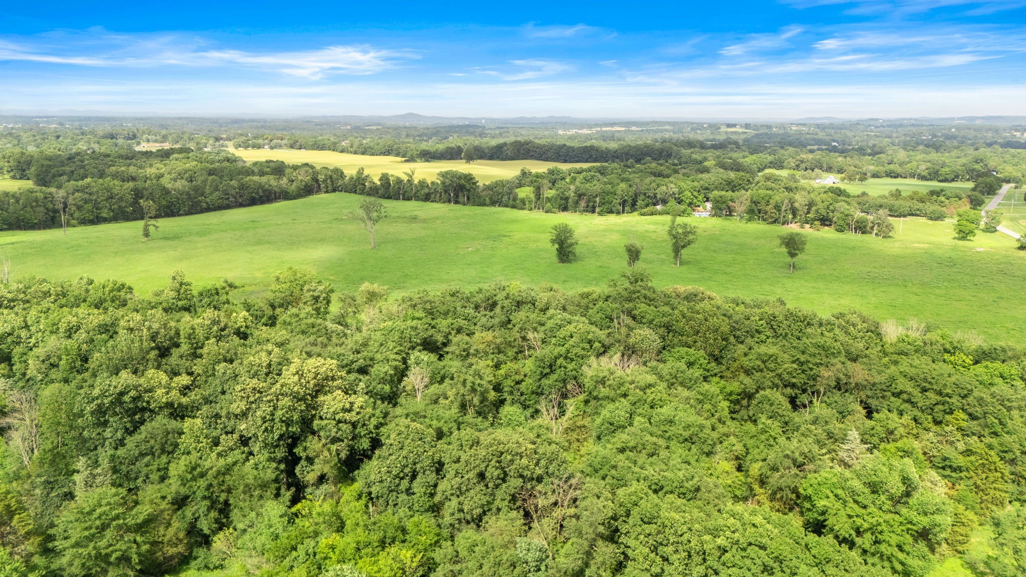 0 Knight Campground Road Shelbyville, TN 37160 - Photo 29 of 43 a view of an ocean and a mountain