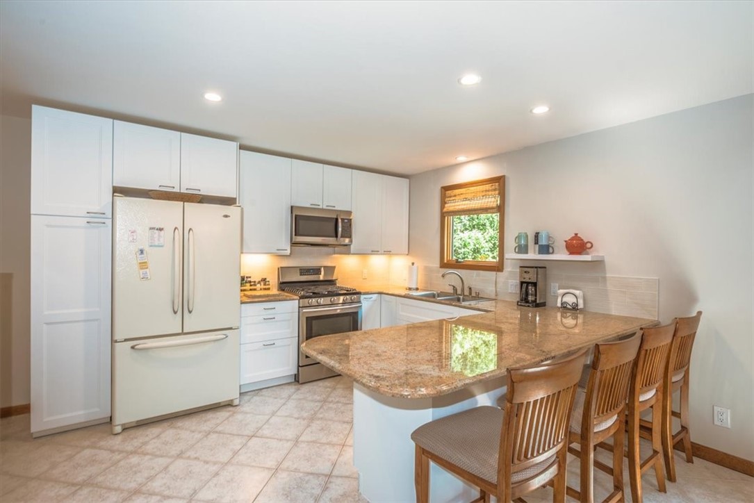 3 Willow Road Charlestown, RI 02813 - Photo 8 of 24