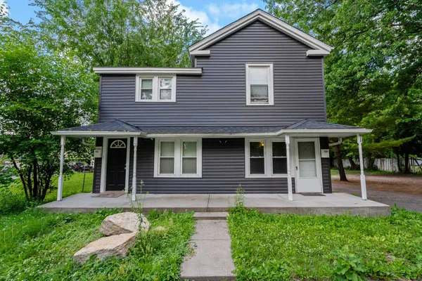 $299,900 | 910 Wilson Avenue, St. Paul, MN 55106