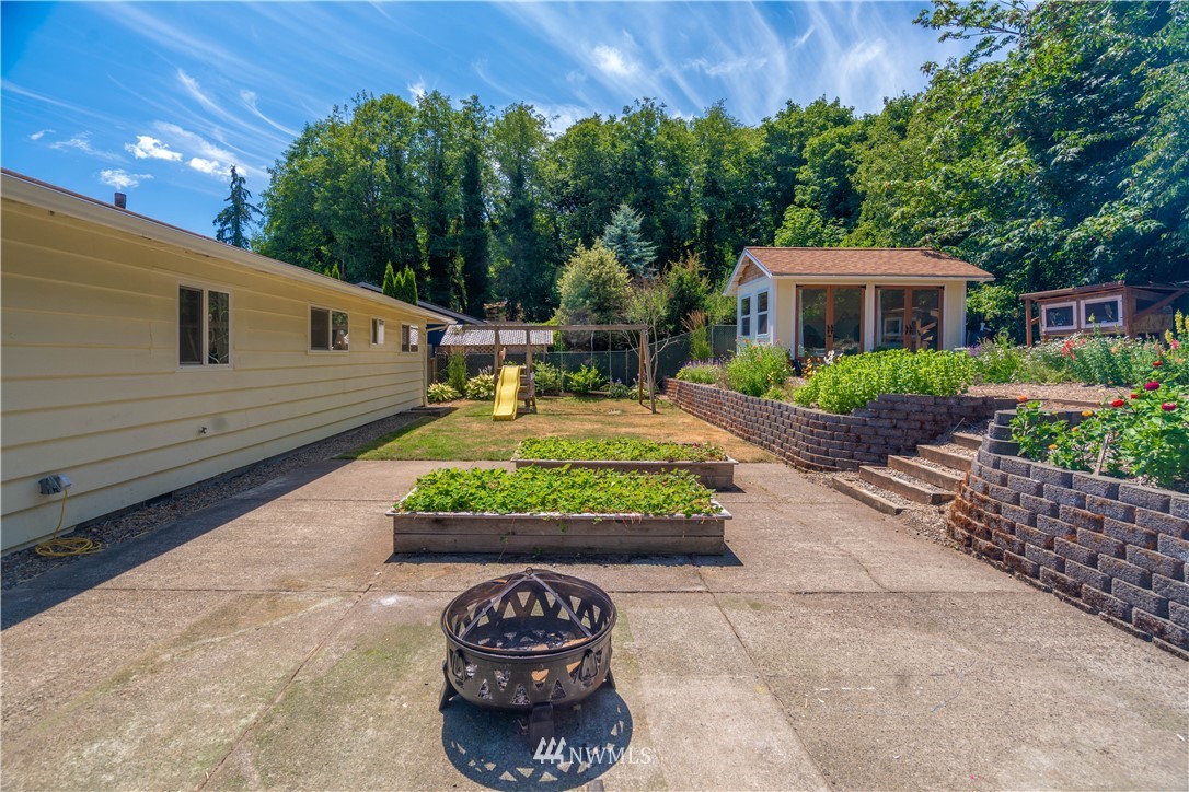 2523 Spring Street Bremerton, WA 98310 - Photo 22 of 38 Gallery Image 22