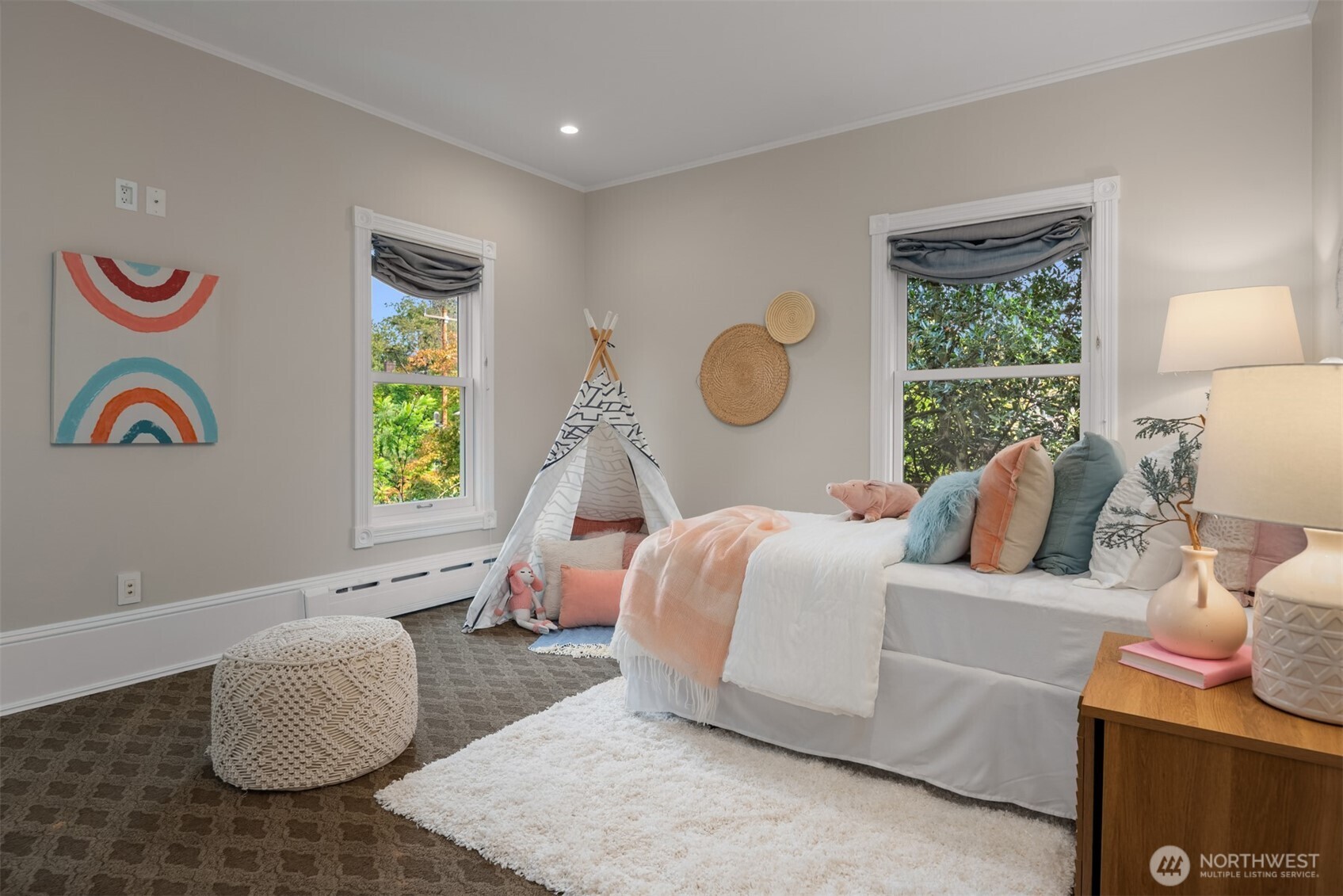 718 East Aloha Street, Unit 10 Seattle, WA 98102 - Photo 35 of 40 a bedroom with bed and window