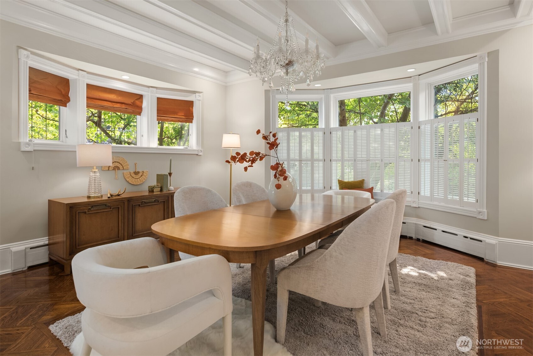 718 East Aloha Street, Unit 10 Seattle, WA 98102 - Photo 9 of 40 a dining room with furniture and window