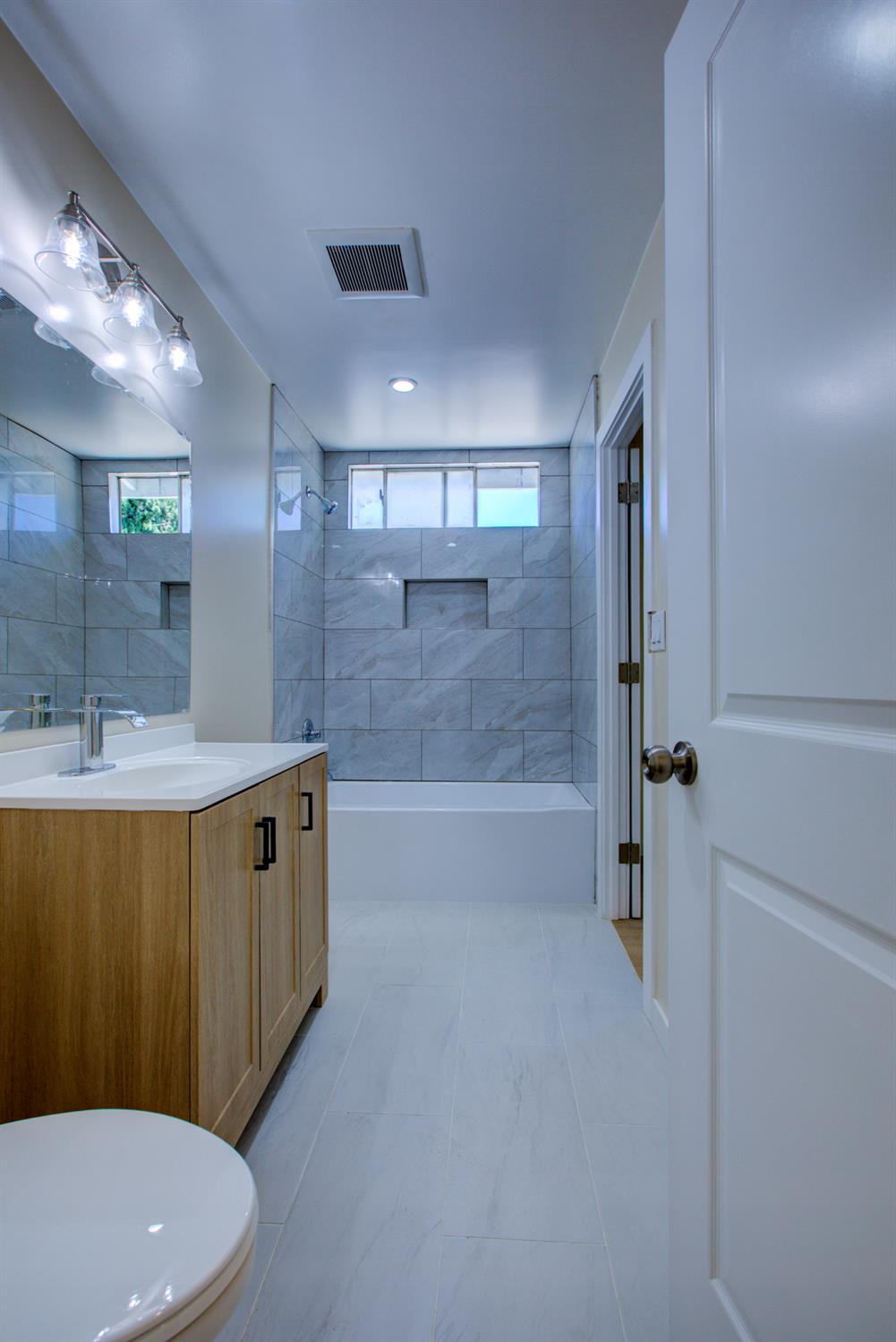 1323 Rusher Street Tracy, CA 95376 - Photo 16 of 40