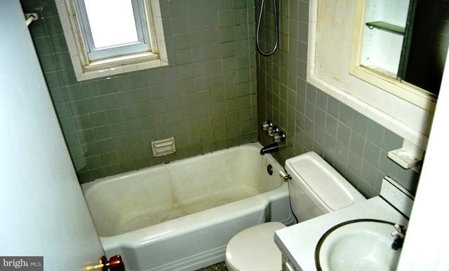 3705 Greenly Street Silver Spring, MD 20906 - Photo 14 of 25 Bath