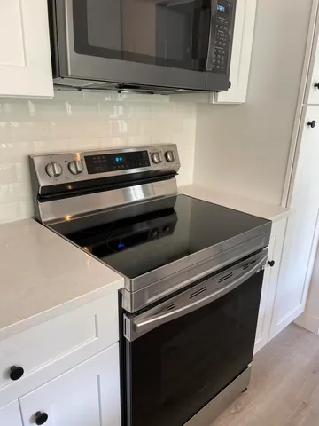 a close view of stove top oven