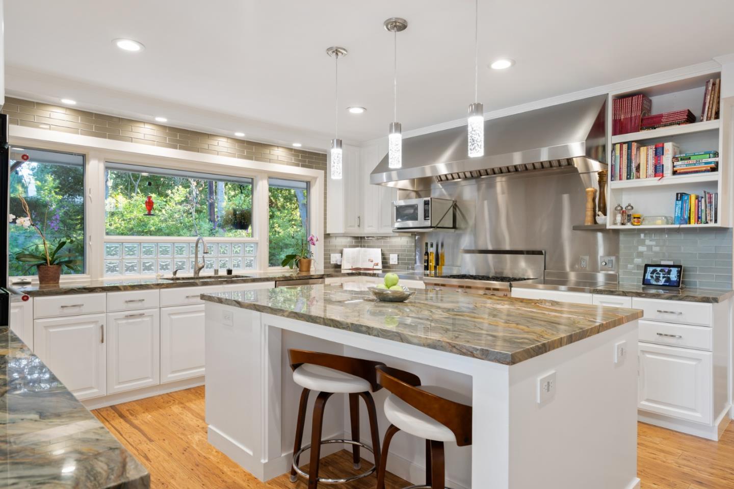 89 Selby Lane Atherton, CA 94027 - Photo 11 of 59