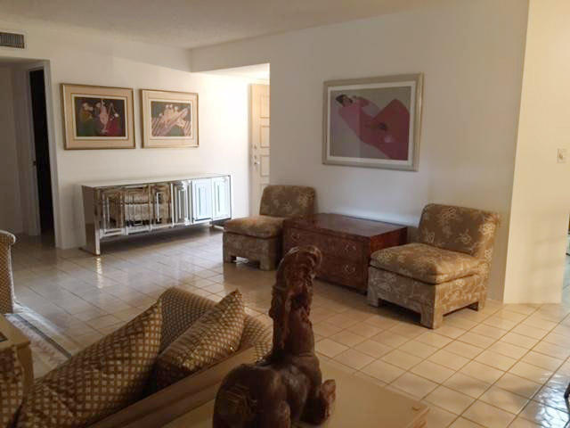 5800 Camino Del Sol, Unit 103 Boca Raton, FL 33433 - Photo 10 of 25 Perfect Spot For BIG SCREEN TV