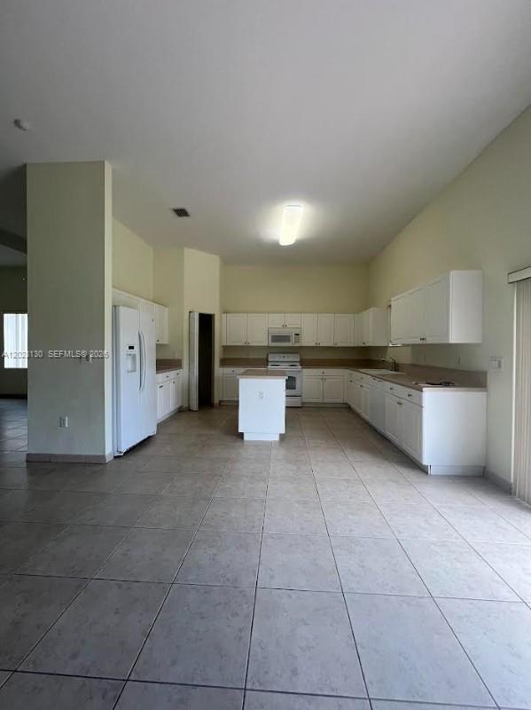 1423 Northeast 40th Road, Unit 1423 Homestead, FL 33033 - Photo 13 of 15