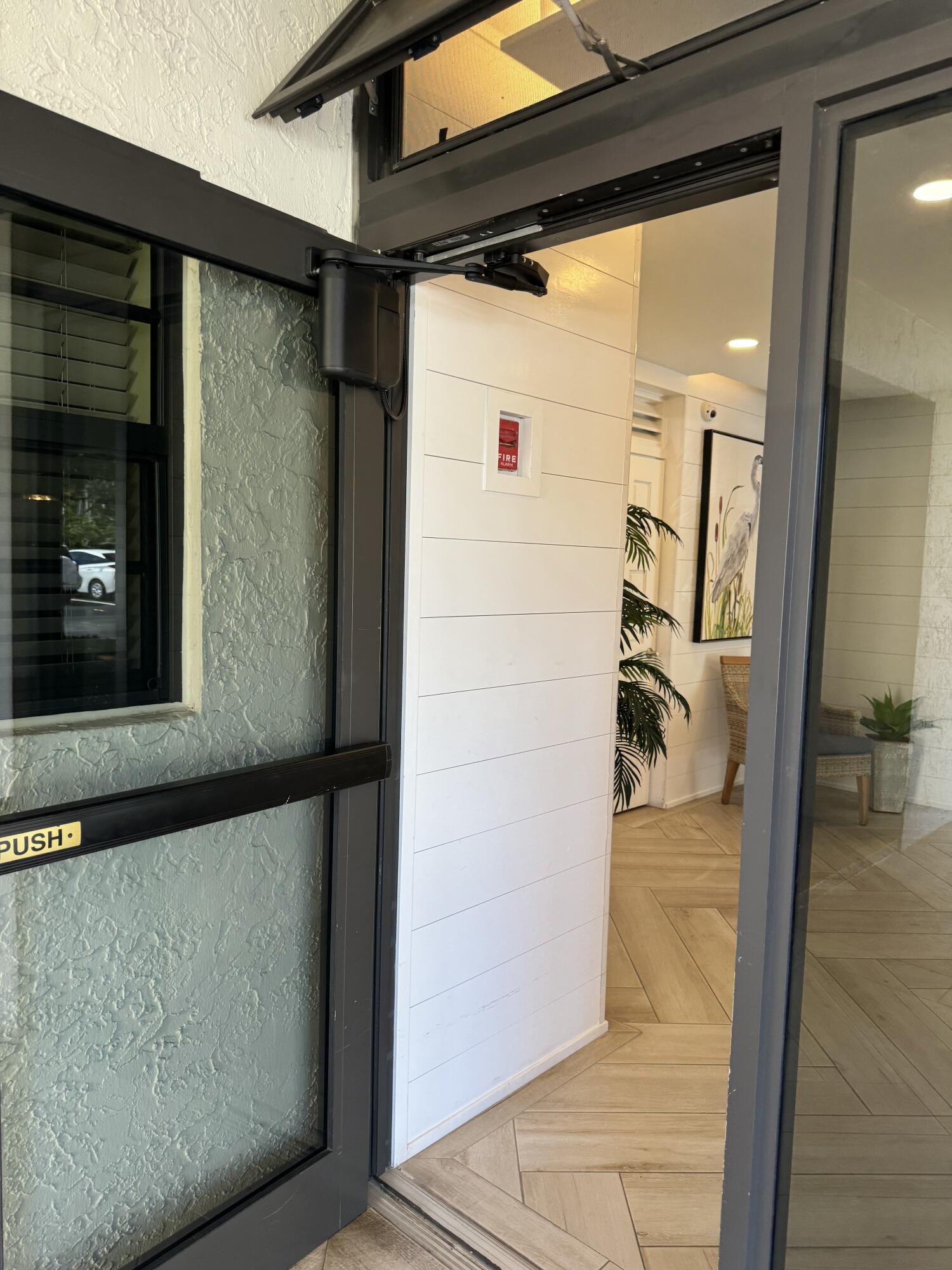 200 Intracoastal Place, Unit 404 Jupiter, FL 33469 - Photo 34 of 95 security door