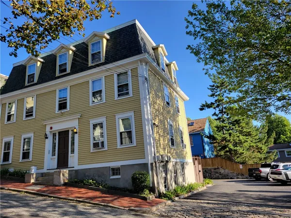 $3,100 | 8 Cady Street, Unit 3, Providence, RI 02903