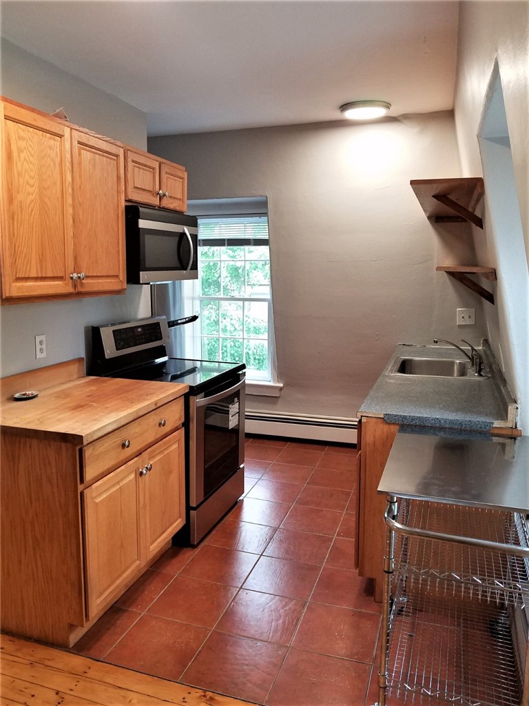8 Cady Street, Unit 3 Providence, RI 02903 - Photo 4 of 11