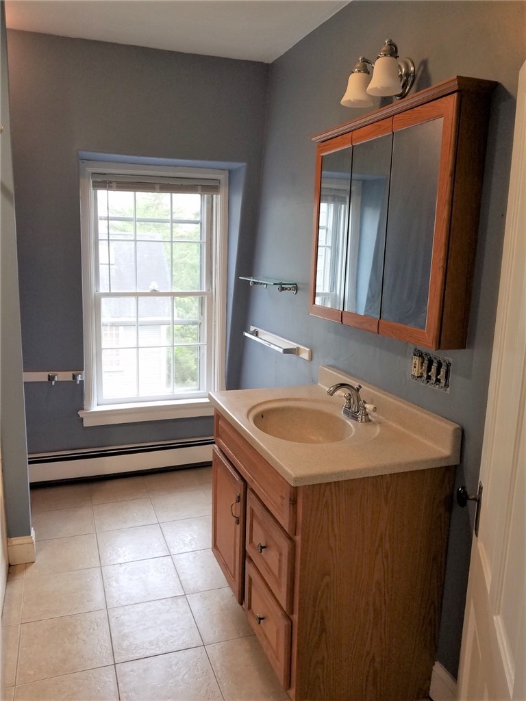 8 Cady Street, Unit 3 Providence, RI 02903 - Photo 10 of 11