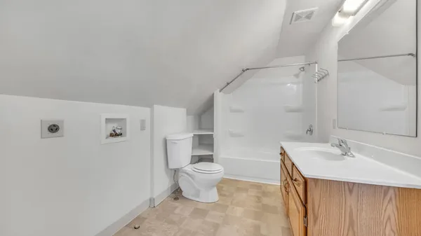 $265,000 | 1808 South 13th Street, Unit 1806, Sheboygan, WI 53081