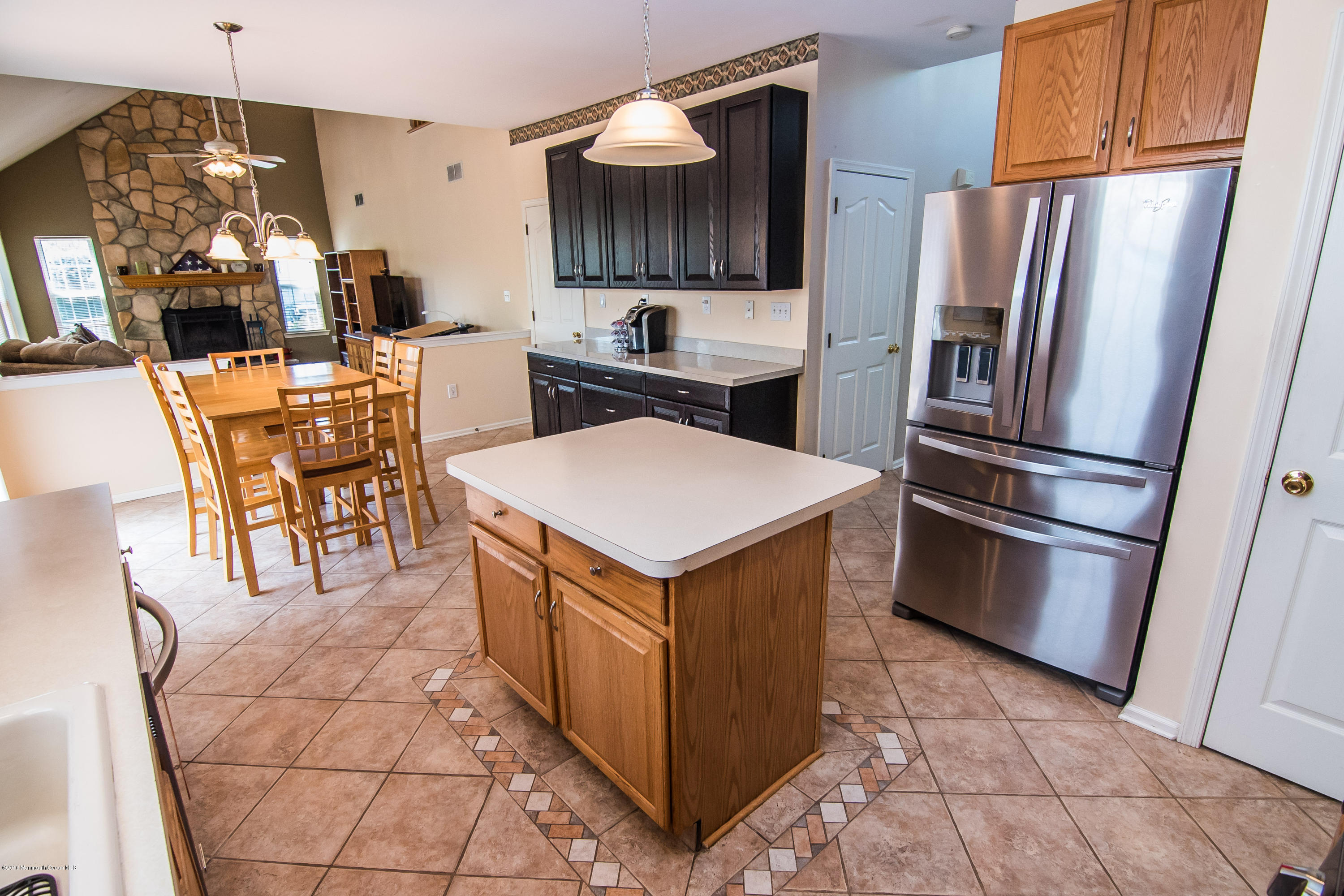 111 Valley Road Jackson, NJ 08527 - Photo 3 of 40 Kitchen2