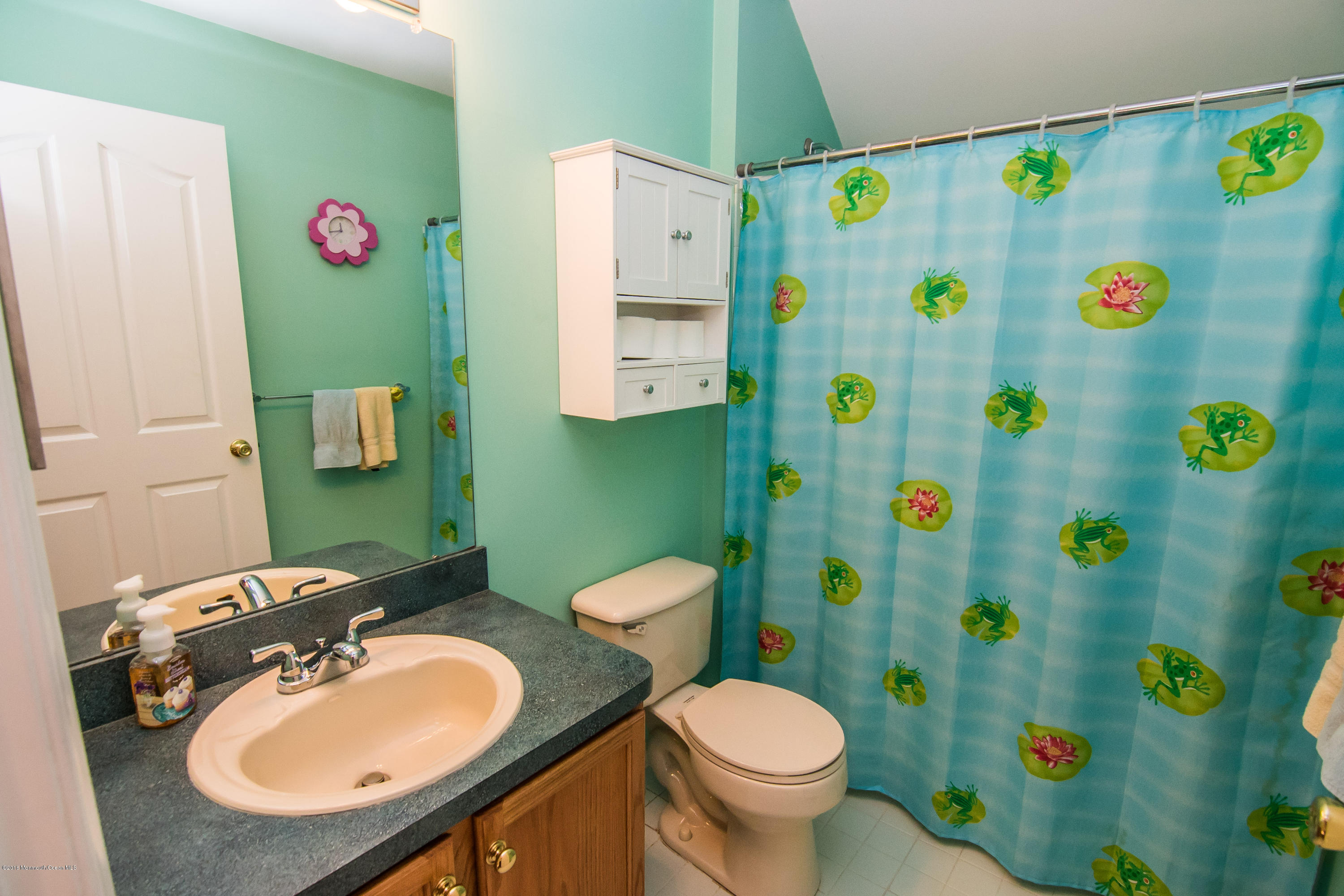 111 Valley Road Jackson, NJ 08527 - Photo 37 of 40 Main Bath