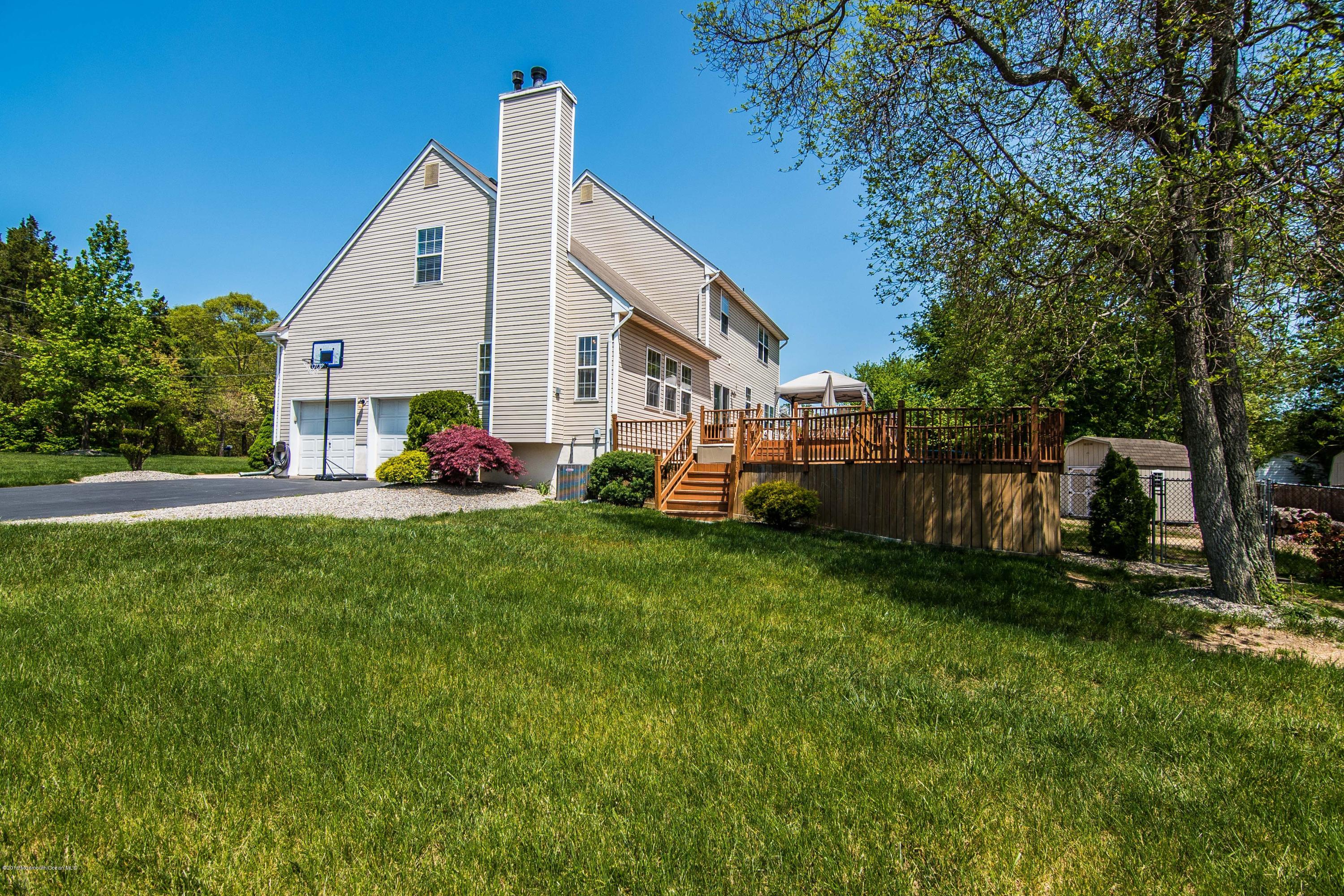 111 Valley Road Jackson, NJ 08527 - Photo 38 of 40 Side