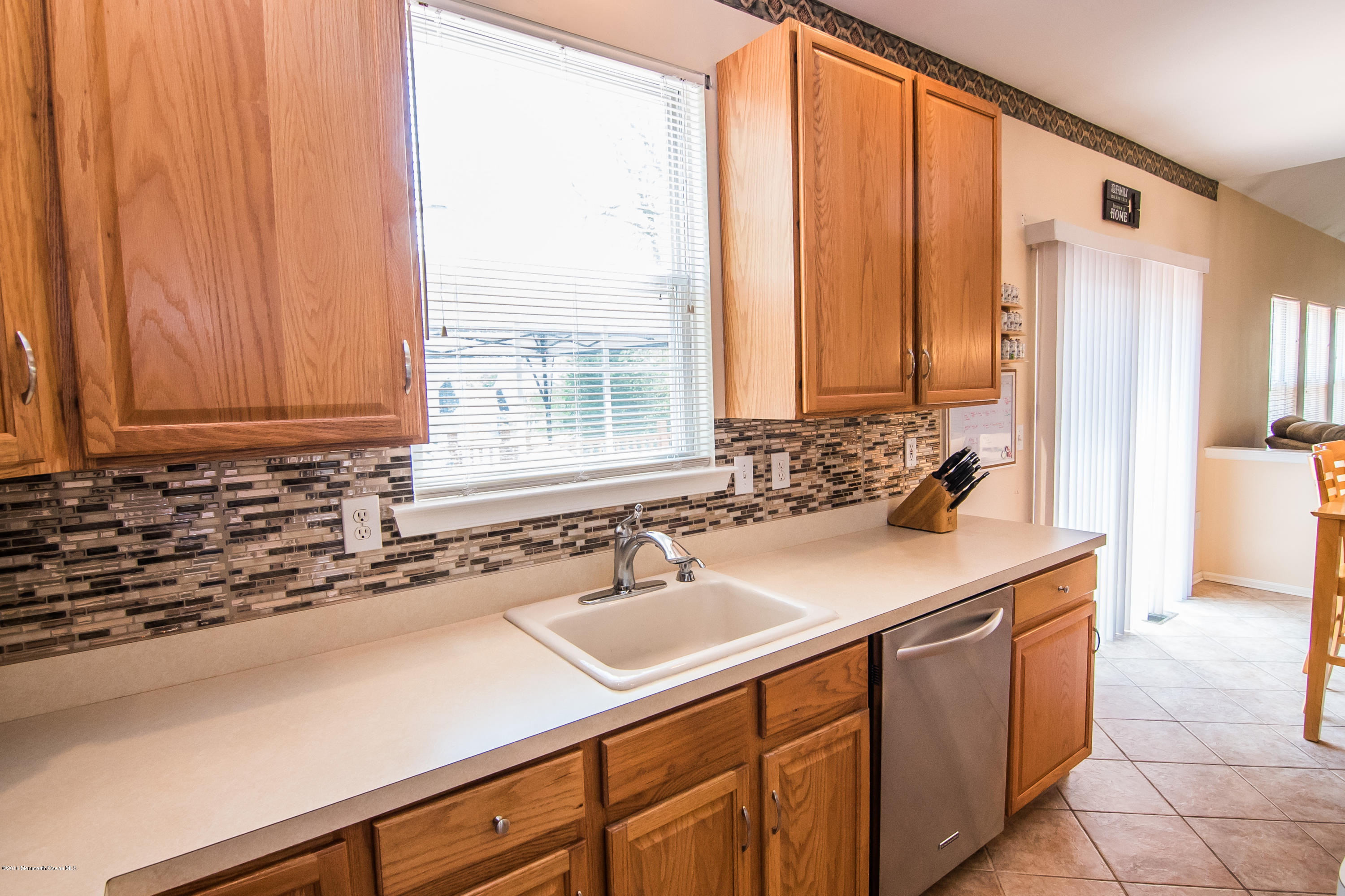 111 Valley Road Jackson, NJ 08527 - Photo 6 of 40 Kitchen Close Up