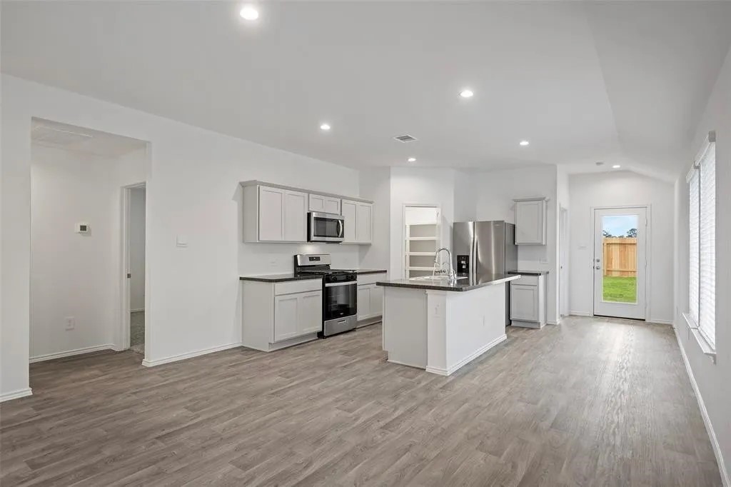 24346 Elmwood Falls Dr Spring Spring, TX 77373 - Photo 12 of 19