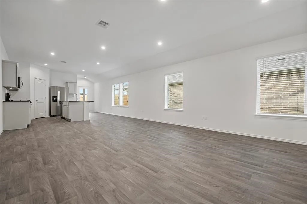 24346 Elmwood Falls Dr Spring Spring, TX 77373 - Photo 16 of 19