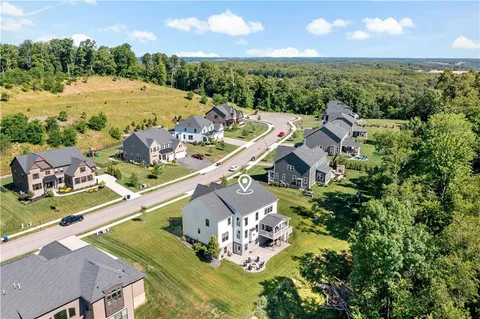 $1,090,000 | 125 Abigail Drive, Mars, PA 16046