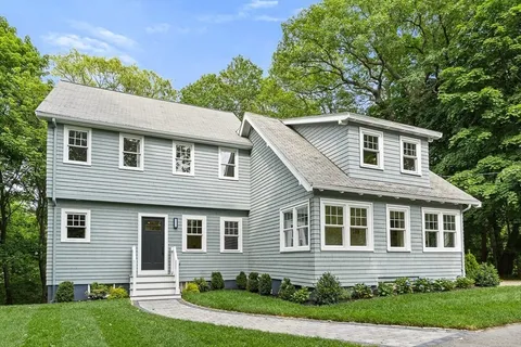 $1,899,000 | 9 Brookside Place, Winchester, MA 01890