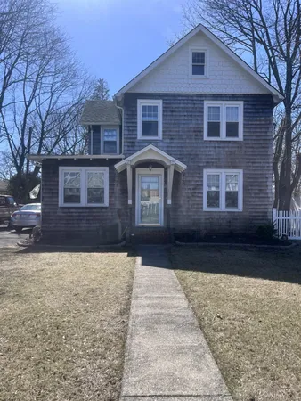 $4,200 | 24 Arnold Avenue, West Babylon, NY 11704