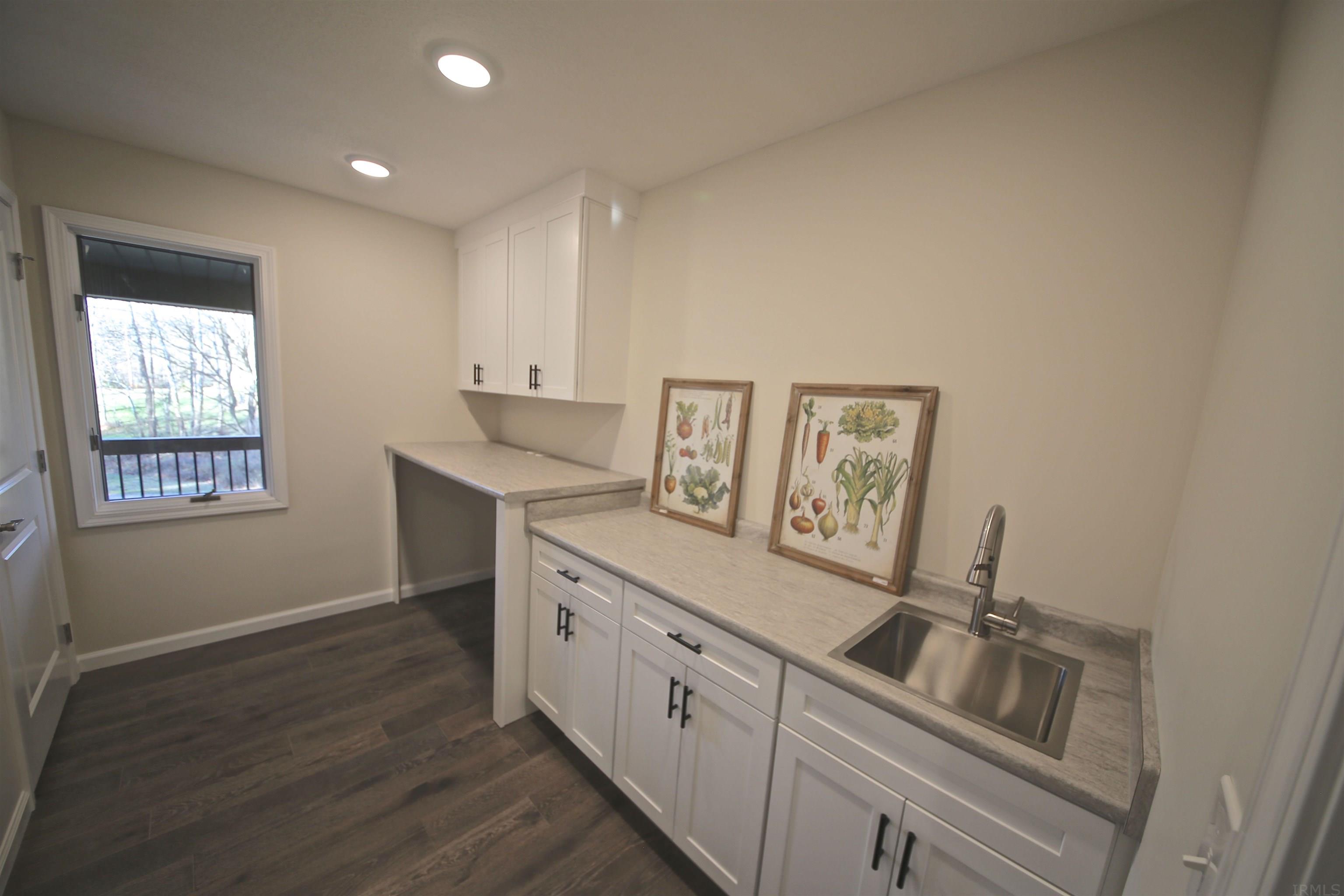 700 East Dillman Road Bloomington, IN 47401 - Photo 19 of 26