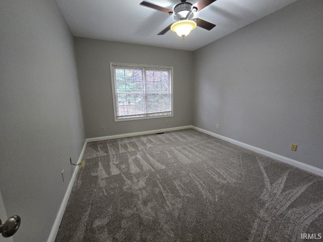 2218 Crystal Drive, Unit 11 Marion, IN 46952 - Photo 12 of 14