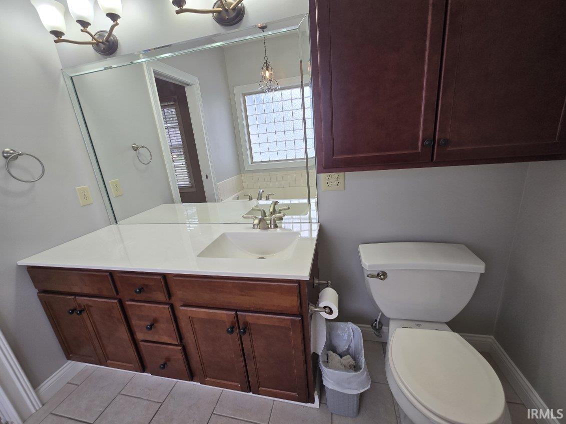 2218 Crystal Drive, Unit 11 Marion, IN 46952 - Photo 9 of 14