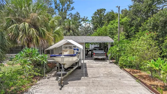 $669,000 | 3804 Gallagher Road, Dover, FL 33527