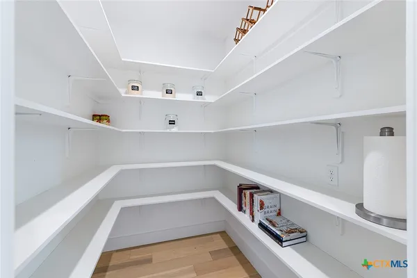 $1,295,000 | 477 Willow Moon Ranch Road, Crawford, TX 76638