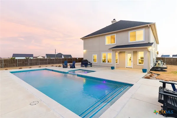 $1,295,000 | 477 Willow Moon Ranch Road, Crawford, TX 76638