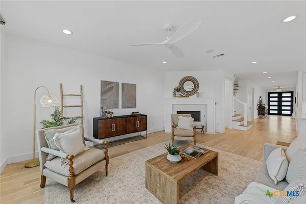 $1,295,000 | 477 Willow Moon Ranch Road, Crawford, TX 76638