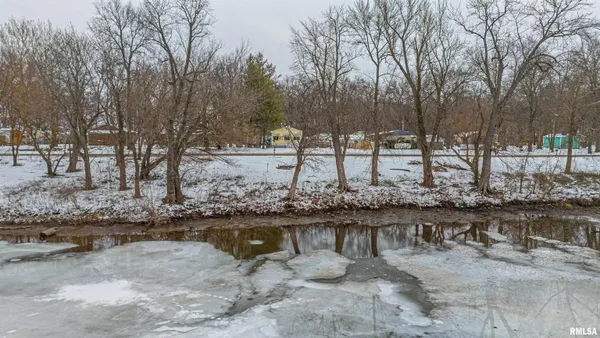 $69,900 | 5567 Patterson Bay Road, Bath, IL 62617