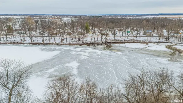 $69,900 | 5567 Patterson Bay Road, Bath, IL 62617